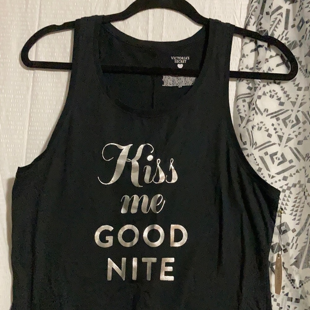 NWT - Victoria Secret - Ladies Black Tee - Picture 2 of 6